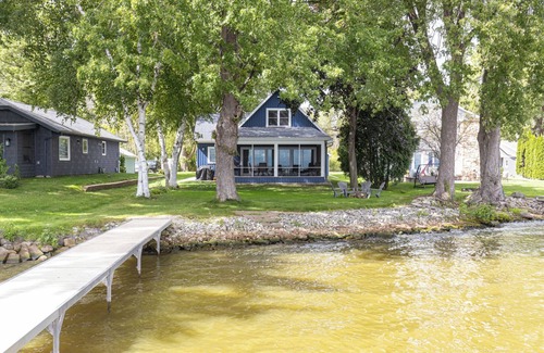 Neenah House | Lakefront Home on Lake Winnebago-Brand New Construction-4 Bedroom-2 Full Bath