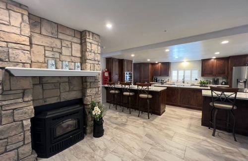 Victorville House | LAKEFRONT HOME- Spring Valley Lake - Hot Tub, Pool Table!