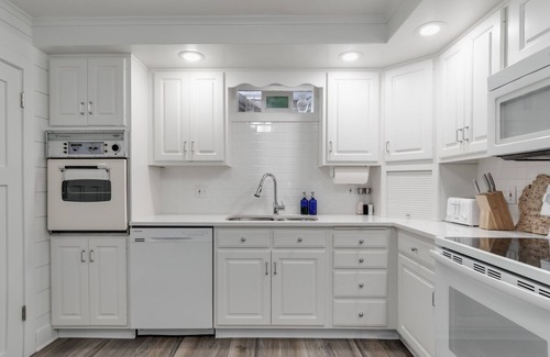 Coloma House | Lakefront home w Private Beach, Hot Tub, Sauna