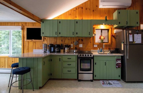 Limerick House | Lakefront Home w/Seasonal Dock in Limerick!