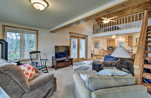 Wautoma Cottage | Lakefront Home w/Seasonal Dock - 2 mi to Skiing!