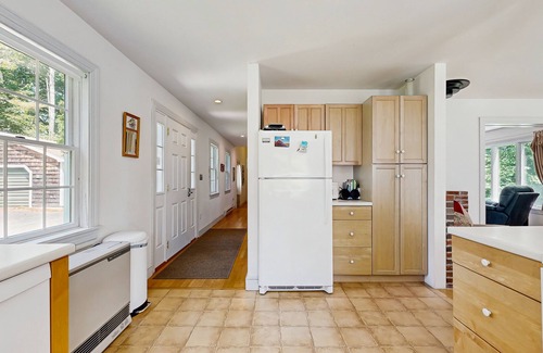 Union House | Lakefront home with large yard, screened porch & amazing views