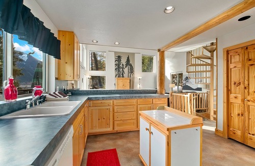 Wallowa County House | Lakefront home with private dock, 2 decks, lake views & fireplace