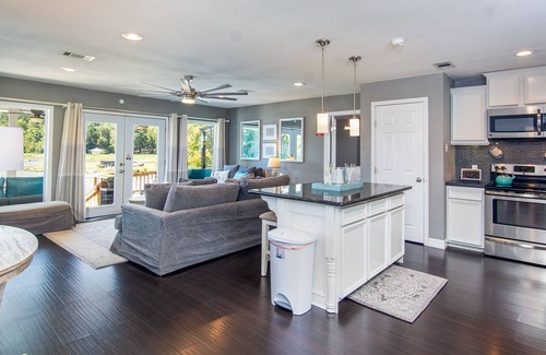 Pointblank House | Lakefront Home with Lake Livingston Views near Fishing Piers & Community Park