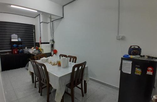 Larut Apartment | Lakefront Homestay