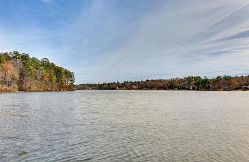Hot Springs Village House | Lakefront Hot Springs Village Home with Private Dock