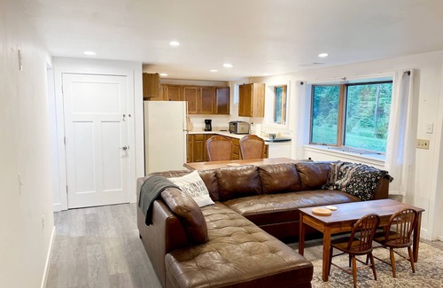 Brooklyn House | Lakefront house-6 acres of woods-Private Lake-4 miles from MIS
