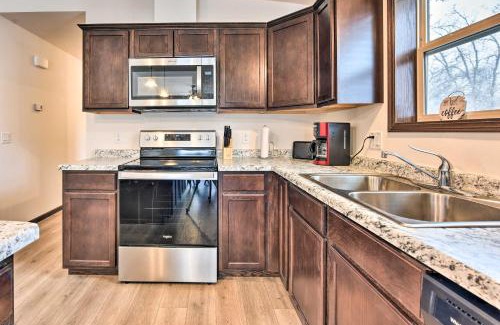 Markville House | Lakefront House Near UTV Trails Family Friendly!
