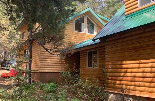 Island Park Cabin | Lakefront Island Park Cabin