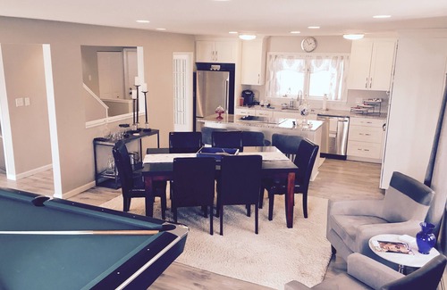 Waterford House | Lakefront Island Inn On Sylvan/Otter Lake