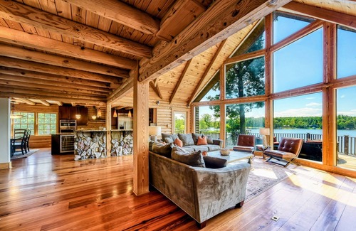 Bumpass Cabin | Lakefront Lake Anna Log Cabin, Views, Dock, Deck