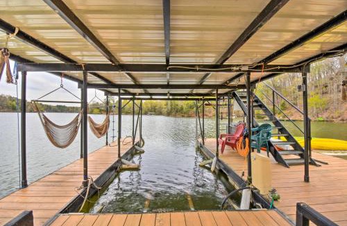 Lavonia House | Lakefront Lavonia Cottage with 2-Story Dock!