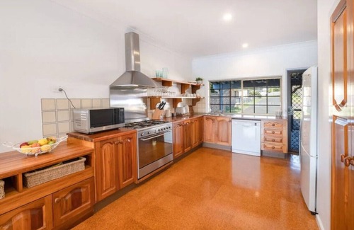 Lake Conjola House | Lakefront location with private jetty