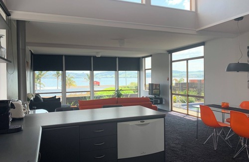 Waipahihi Apartment | Lakefront Location Taupo