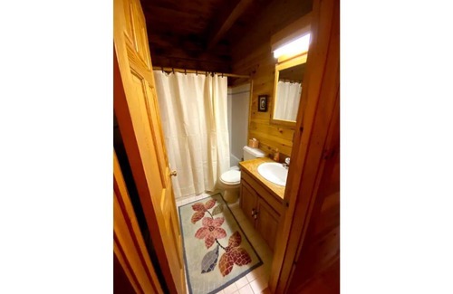 Schroon Lake Cabin | Lakefront Log Cabin with Mountain and Water Views