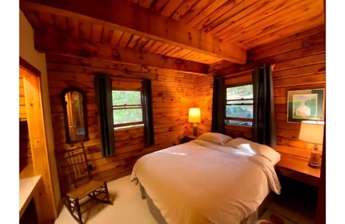 Schroon Lake Cabin | Lakefront Log Cabin with Mountain and Water Views