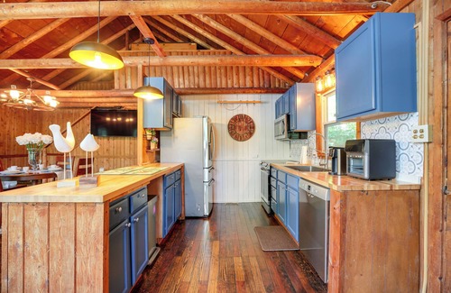 Chesapeake Ranch Estates-Drum Point Cabin | Lakefront Lusby Home w/Fire Pit: 3 Mi to Beach!