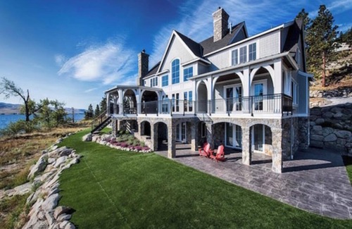 Kamloops House | Lakefront luxury house in beautiful BC interior - sleeps 21!
