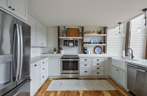 Cullman House | Lakefront luxury on Smith Lake - Black Oak Point