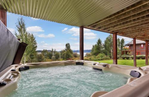 Sandpoint House | Lakefront Luxury