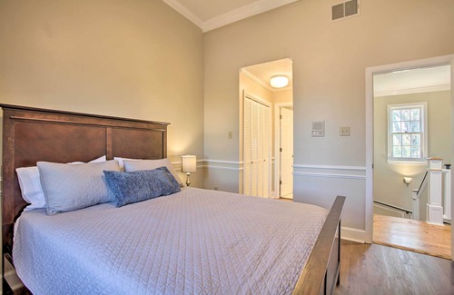 Madisonville House | Lakefront Madisonville Townhome w/Views!
