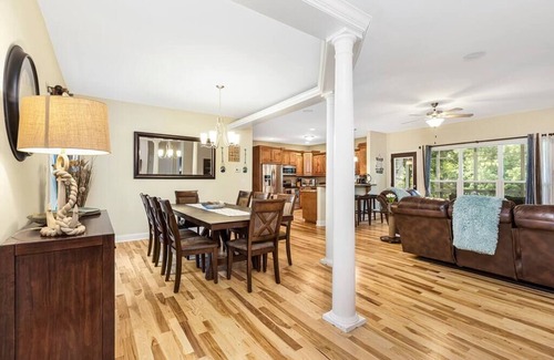 Lake Norman of Catawba House | Lakefront Manor w/Beach, Gameroom, Sauna, Theatre