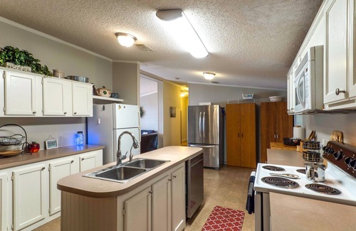 Turtle Beach House | Lakefront Many Vacation Home w/Deck & Views