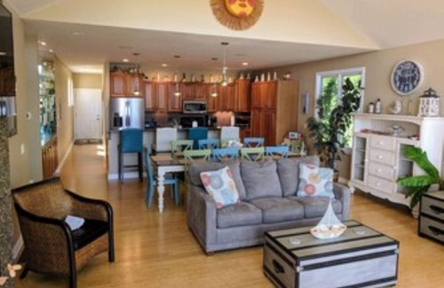 Grand Haven House | LAKEFRONT MASTER HOUSE with private sandy beach and fire-pit.