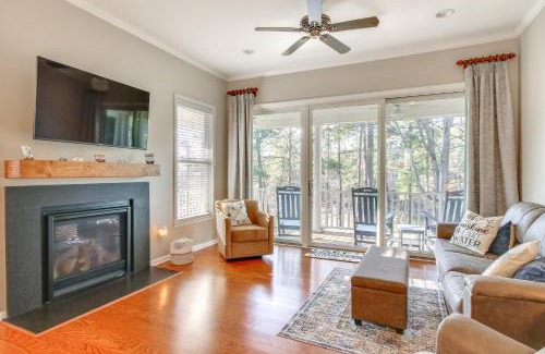McCormick House | Lakefront McCormick Gem Deck and Golf Course Views