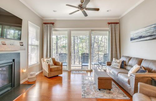 McCormick House | Lakefront McCormick Gem Deck and Golf Course Views