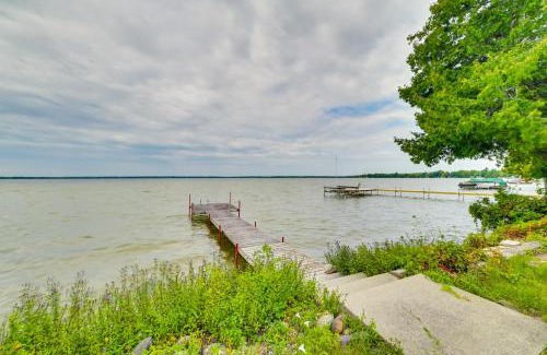 Cheboygan House | Lakefront Michigan Abode with Deck and Fire Pit!