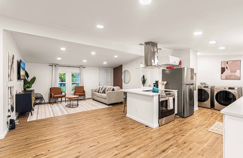 Durhamville House | Lakefront Modern home. Gorgeous Sunsets! near Sylvan Beach