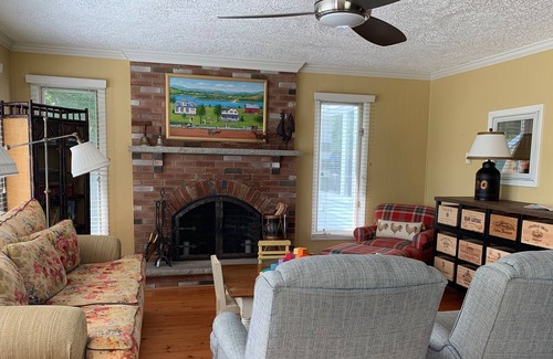 Tannersville House | Lakefront Mountain Home