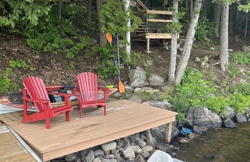 Muskoka Lakes Cottage | Lakefront Muskoka 3 Bedroom Cottage with Breathtaking View