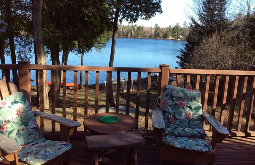 Armour Cottage | Lakefront Muskoka Cottage