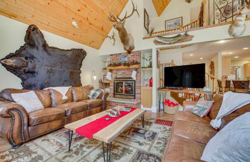 Neillsville House | Lakefront Neillsville Home with Fire Pit, Game Room!
