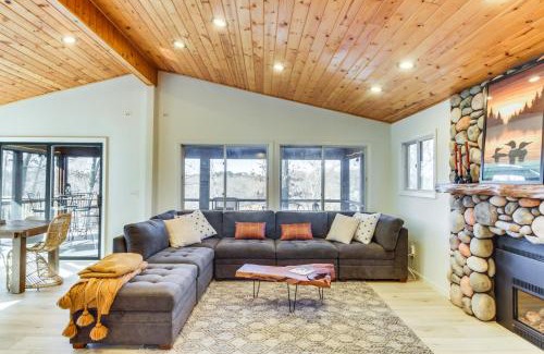 Lake Shore House | Lakefront Nisswa Home with Deck and Screened Porch