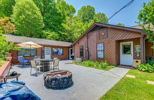 Topton House | Lakefront North Carolina Abode with Grill and Fire Pit