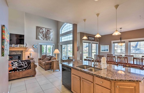 Marblehead House | Lakefront Ohio Home w/ Dock & Furnished Patio