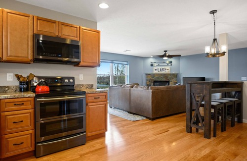 Pocono Summit House | Lakefront Oasis, Dog-Friendly with Boat and Sauna included