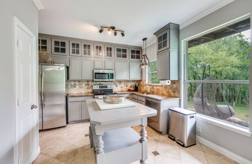 Little Elm House | Lakefront Oasis: Public Beach, Fishing Cove &Views