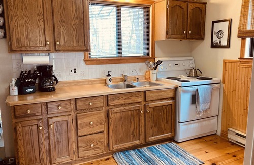 Trent Lakes Cottage | LAKEFRONT OASIS, the perfect cottage getaway+NEW Bunkie w/Loft!nSleeps up to 12
