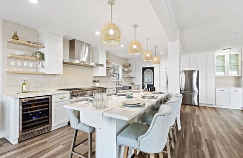 Fox Lake House | Lakefront Oasis w/2 fire pits, game room & kayaks