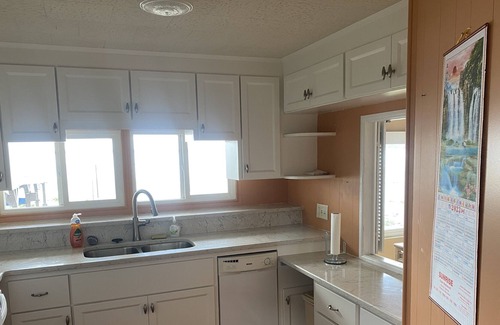 Leesburg House | Lakefront on Lake Griffin chain of lakes 4 miles to the Villages