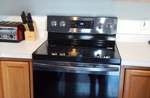 Greentown House | Lakefront on Wallenpaupak with private dock. Great for family gatherings