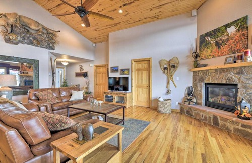 Pagosa Springs House | Lakefront Pagosa Springs Home, 7 Mi to Hot Springs