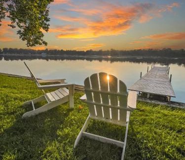 Pierceton House | Lakefront Pierkayakspaddleboatfishing