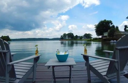 Dandridge Cabin | Lakefront Private Pool Dock