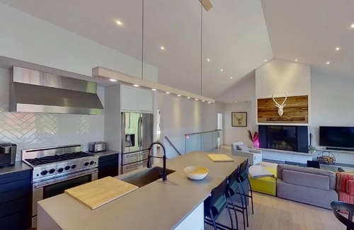 Mille-Isles Ski Chalet | LAKEFRONT (private quay)-SPA-BILLARD-PING PONG-WORKING TABLE