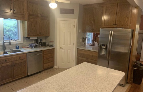 Estill Springs House | Lakefront property, spacious family retreat with private dock, hot tub & kayak